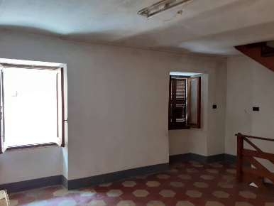 Foto Attività commerciale a Bistagno di 90 m² con 4 locali in vendita