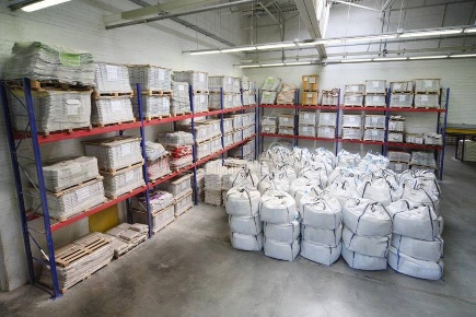 Foto Magazzino a San Giuliano Terme Ghezzano di 58 m² con 1 locali