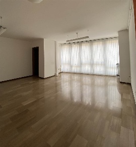 Foto Ufficio a Mirano Mirano Paese di 110 m² con 4 locali in affitto