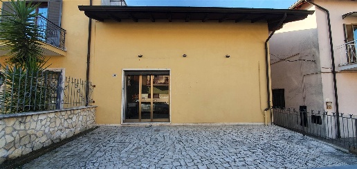 Foto Negozio a San Cesareo di 63 m² con 2 locali in affitto