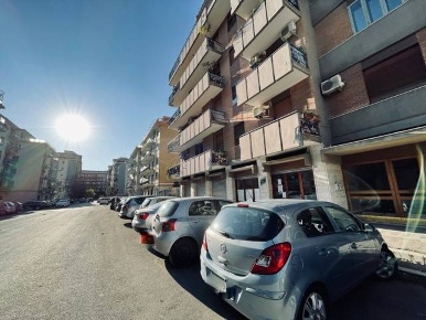 Foto Locale commerciale in VIA GISSI, Foggia Immacolata di 40 m² in affitto