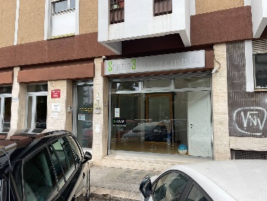 Foto Locale commerciale a Bari San Pasquale di 180 m² con 2 locali