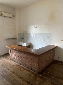 Foto Negozio a Biella Chiavazza di 45 m² con 4 locali in vendita