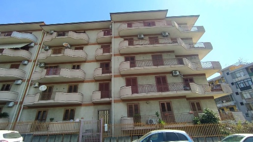 Foto Appartamento in VIA WAGNER, Acireale San Giovanni, Tupparello di 90 m²