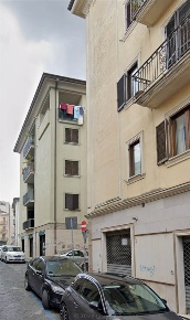 Foto Negozio in via clausura, Avellino di 55 m² con 1 locali in vendita