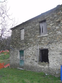 Foto Agriturismo a Stazzema di 45 m² con 3 locali in vendita