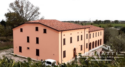Foto Attività commerciale in VIA ARGINE SECCHIA SUD 20, Quistello