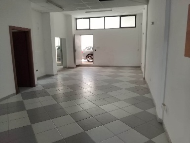 Foto Negozio a Brindisi Centro Storico di 120 m² con 2 locali in vendita