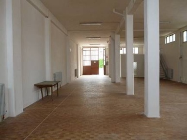 Foto Locale commerciale a Ancona di 293 m² con 1 locali in vendita