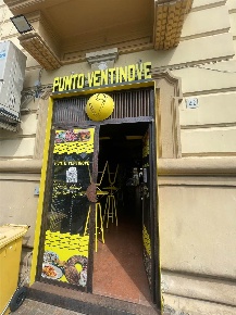 Foto Attività commerciale a Salerno Centro di 80 m² in affitto