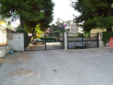 Foto Laboratorio in Strada Calvani 1/B, Bari Poggiofranco di 130 m²