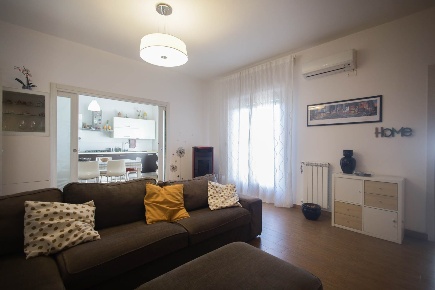 Foto Appartamento in VIA BADIA 30, Aci Catena Centro di 130 m² con 4 locali