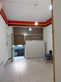 Foto Attività commerciale a Arezzo Via Romana di 60 m² con 2 locali