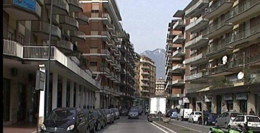 Foto Negozio a Avellino A. Annarumma, A. Gasperi, F. Tedesco di 90 m²