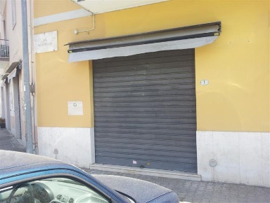Foto Negozio a Latina Centro Storico di 40 m² con 1 locali in vendita