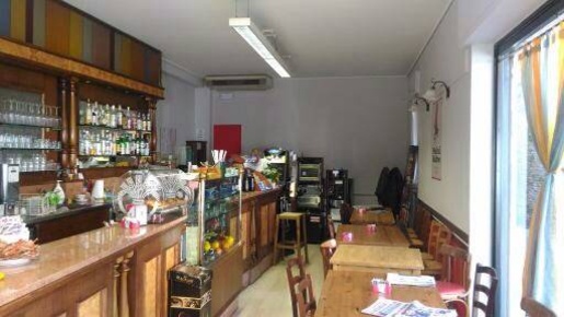 Foto Bar a Mantova Centro di 60 m² con 3 locali in affitto