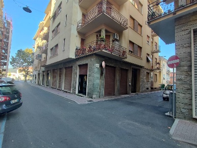 Foto Attività commerciale a Arquata Scrivia Centro di 28 m² con 1 locali