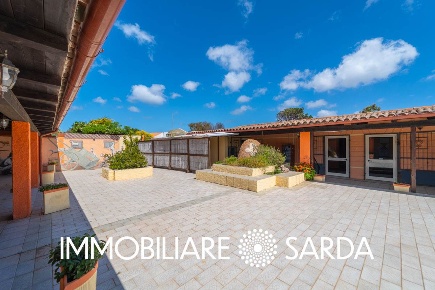 Foto Ristorante in Località Tanca Manna, Palau Centro di 585 m² in vendita