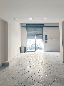 Foto Negozio in VIA FRIULI 7 D, Taranto Italia - Montegranaro di 82 m²
