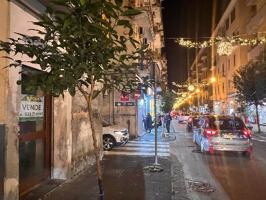 Foto Negozio a Salerno Carmine di 33 m² in vendita