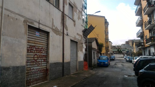Foto Locale commerciale a Cosenza Popilia - Vagliolise di 37 m² in vendita