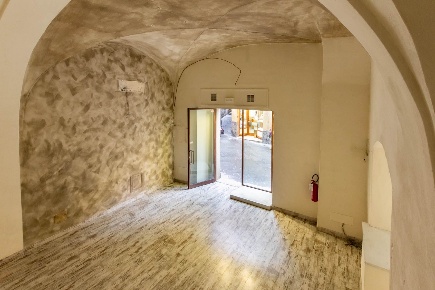 Foto Negozio a Siena Piazza del Campo - Duprè di 160 m² con 3 locali