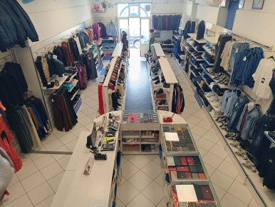 Foto Attività commerciale in Garibaldi, Lipari Centro di 80 m² in vendita