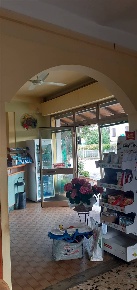 Foto Attività commerciale a Mirandola Centro di 70 m² con 2 locali