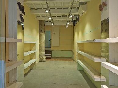 Foto Locale commerciale a Firenze San Marco - SS Annunziata di 76 m²