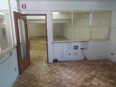 Foto Magazzino a Ventimiglia Trucco, Verrandi, Porra di 300 m² in vendita