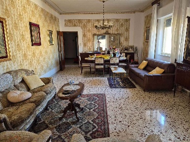 Foto Appartamento a Marsala Centro Urbano di 150 m² con 4 locali in vendita