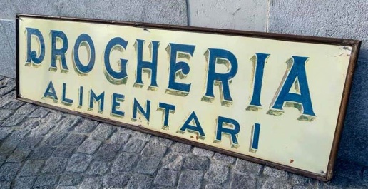 Foto Attività commerciale a Forlì Spazzoli - Medaglie D'Oro di 40 m²