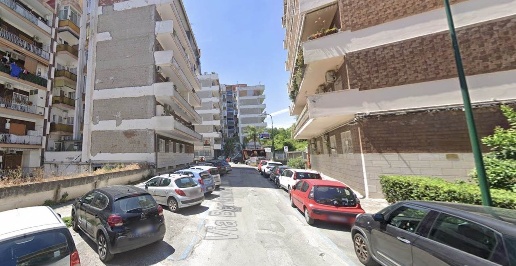 Foto Attività commerciale in VIA CINTIA, Napoli Fuorigrotta di 1200 m²