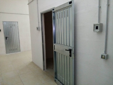 Foto Negozio in Viale Papa Giovanni XXIII 20, Bari Poggiofranco di 6 m²