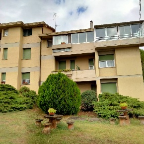 Foto Hotel a Barberino Tavarnelle di 1100 m² con 30 locali in vendita