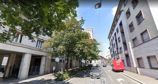Foto Ufficio in via Zelasco 18, Bergamo Centro di 753 m² con 13 locali