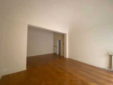 Foto Negozio a Piacenza Pubblico Passeggio di 44 m² con 1 locali in affitto