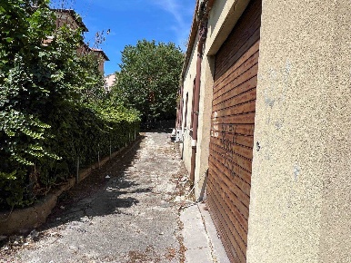 Foto Laboratorio a Ancona Cittadella di 550 m² con 1 locali in vendita