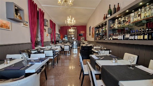Foto Ristorante a Altamura di 140 m² con 3 locali in vendita