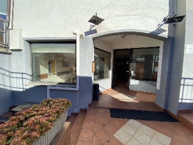 Foto Attività commerciale a Edolo Centro di 155 m² con 3 locali in vendita