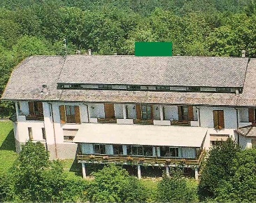 Foto Hotel a Berbenno Centro di 600 m² con 20 locali in vendita