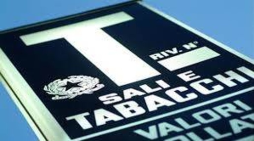 Foto Attività commerciale a Minturno Centro di 1 m² in vendita