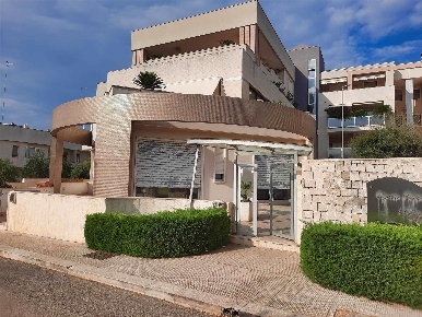Foto Ufficio in Via Fanelli 8, Castellana Grotte Castellana di 150 m²