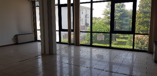 Foto Ufficio a Mira Mira Taglio di 66 m² con 1 locali in vendita