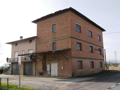 Foto Laboratorio a Montepulciano Centro di 500 m² con 4 locali in vendita