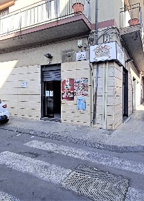 Foto Negozio in Via Caduti del Lavoro, Catania Picanello di 40 m²