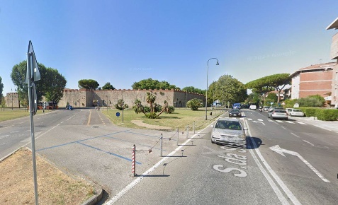 Foto Ufficio a Pisa San Francesco di 100 m² con 2 locali in affitto