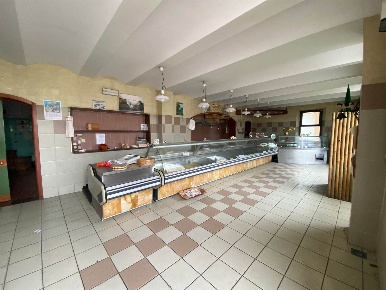 Foto Negozio a Asciano di 198 m² con 3 locali in vendita