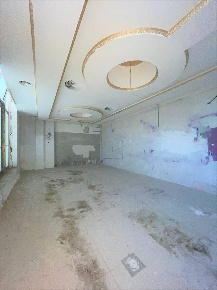 Foto Negozio a Prato Centro Storico - Duomo di 260 m² con 3 locali