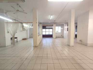 Foto Magazzino a Firenze Novoli di 310 m² con 4 locali in vendita